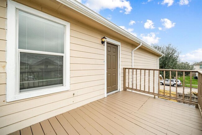 Building Photo - 14407 Acuna Ln
