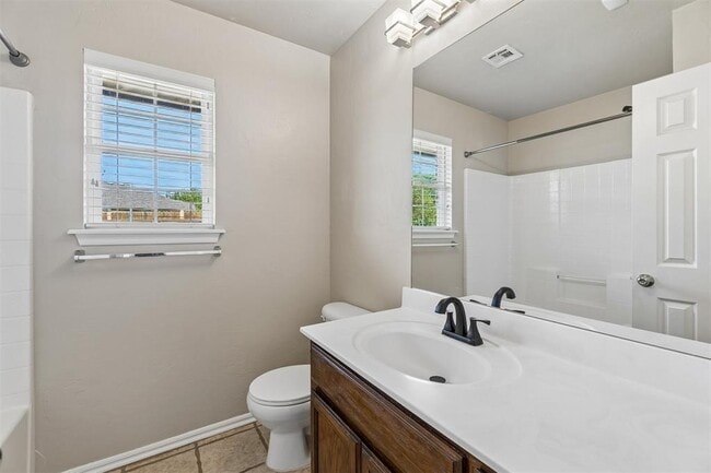 Building Photo - 15921 Katie Ridge Dr