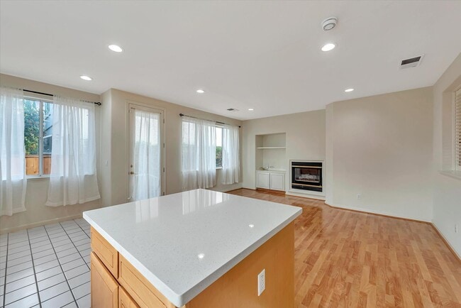 Building Photo - Spacious 4 Bedroom Home. Located in Cupertino