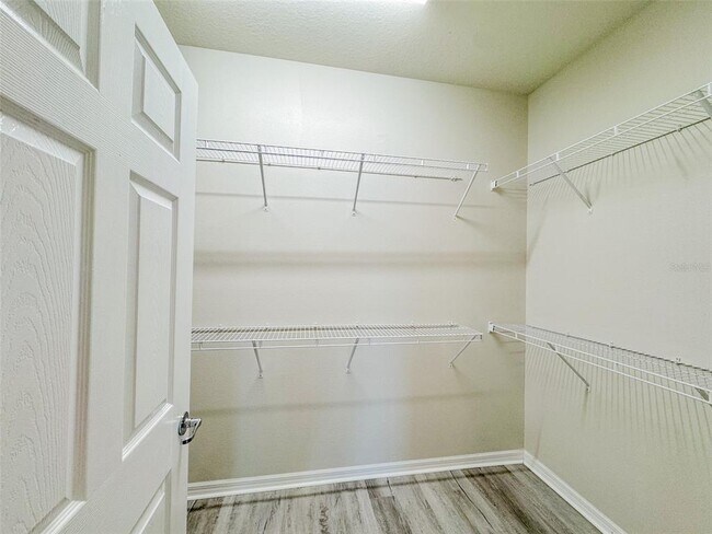 Building Photo - 6309 Kevesta Ave