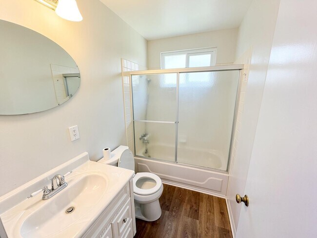 Building Photo - Bright & Spacious 3-Bedroom Home with Expansive Yard in Sacramento