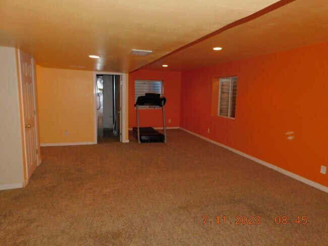 Building Photo - Beautiful Littleton home located in the desired Marston neighborhood!