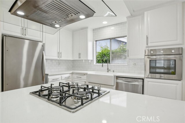 Building Photo - 6232 Albion Dr