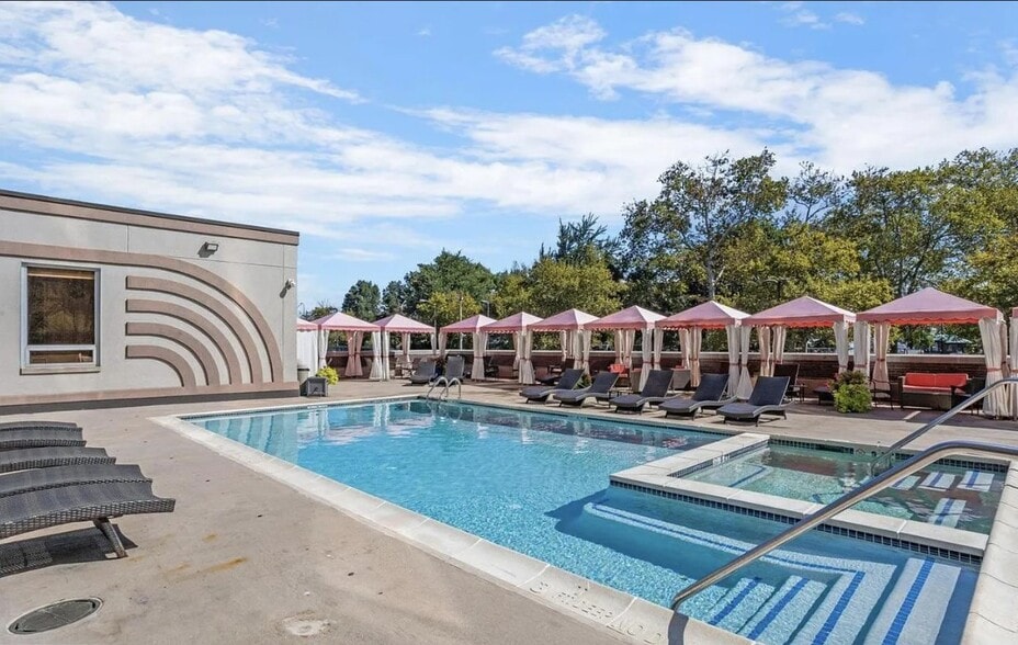 Building Photo - 201 N 8th St