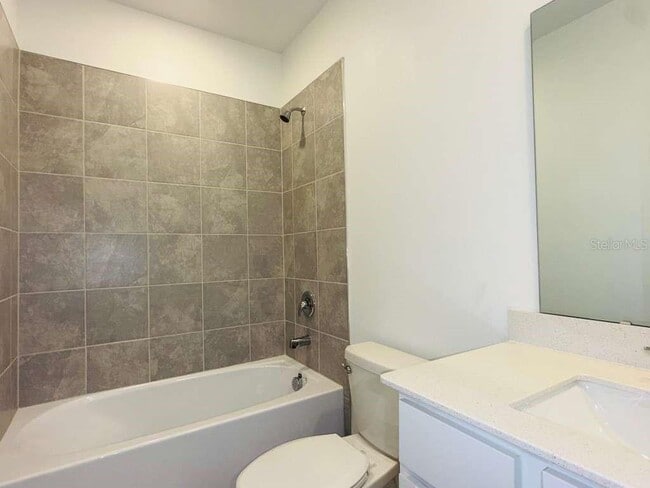 Building Photo - 2473 Skyline Lp