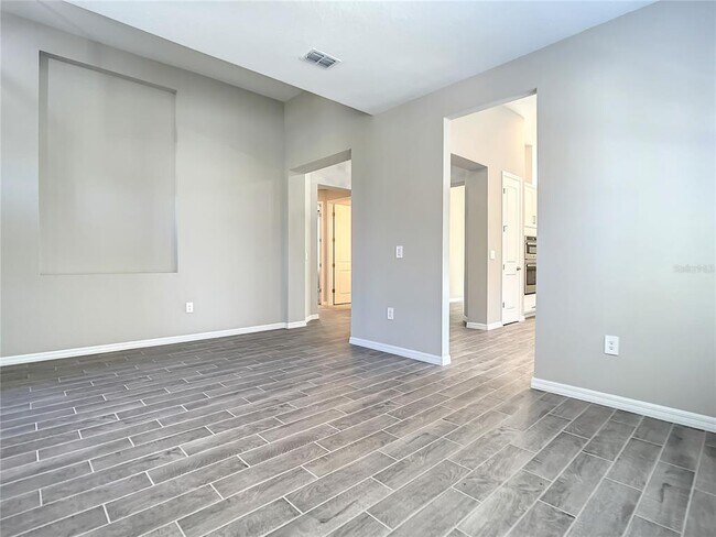 Building Photo - 2675 Ridgetop Ln