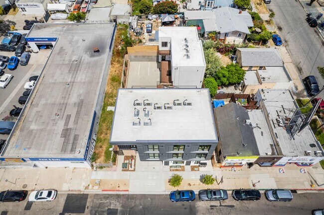 Primary Photo - New modern style living- 1 bedroom 1 bath ...