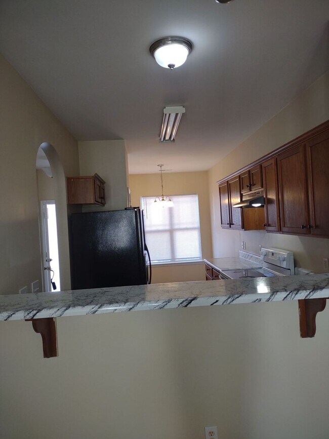 Building Photo - Lovely 3-Bedroom Home located near NCSU!