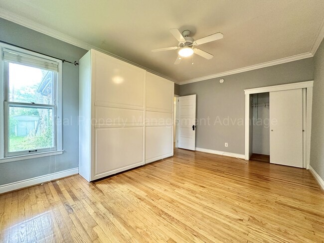Building Photo - 4 Bedrooms, Endless Charm and Steps from D...