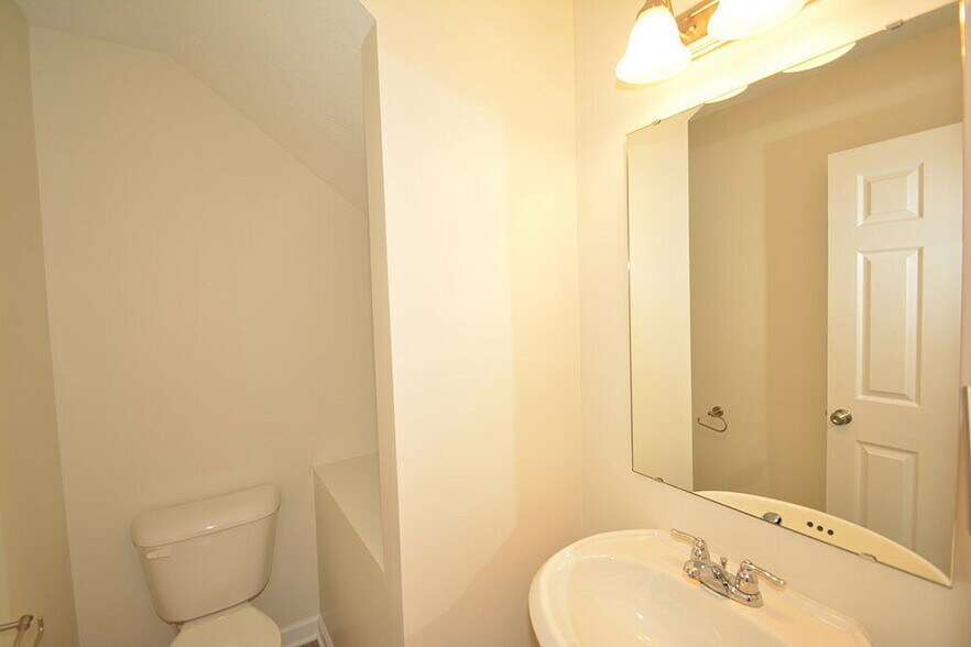 Building Photo - 13172 S Elster Way