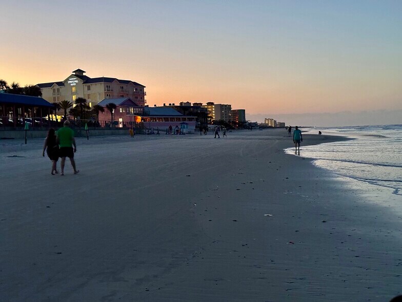 Building Photo - 1620 Delphi Way