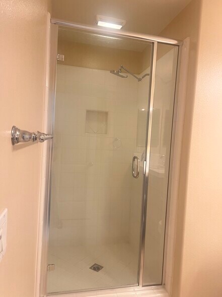 Building Photo - 8229 Honey Brook Ct