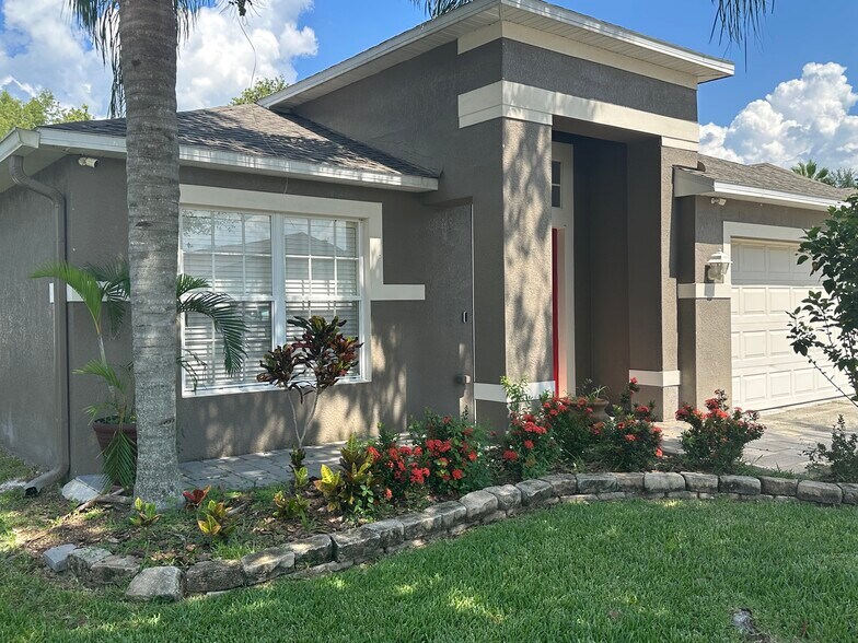 Primary Photo - 3145 Dunstable Dr