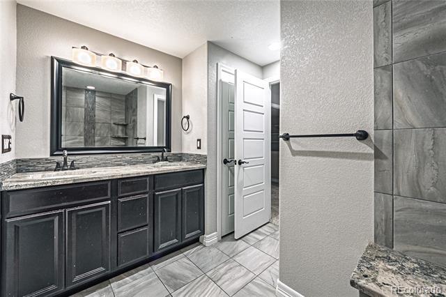 Building Photo - 2588 Weyburn Way