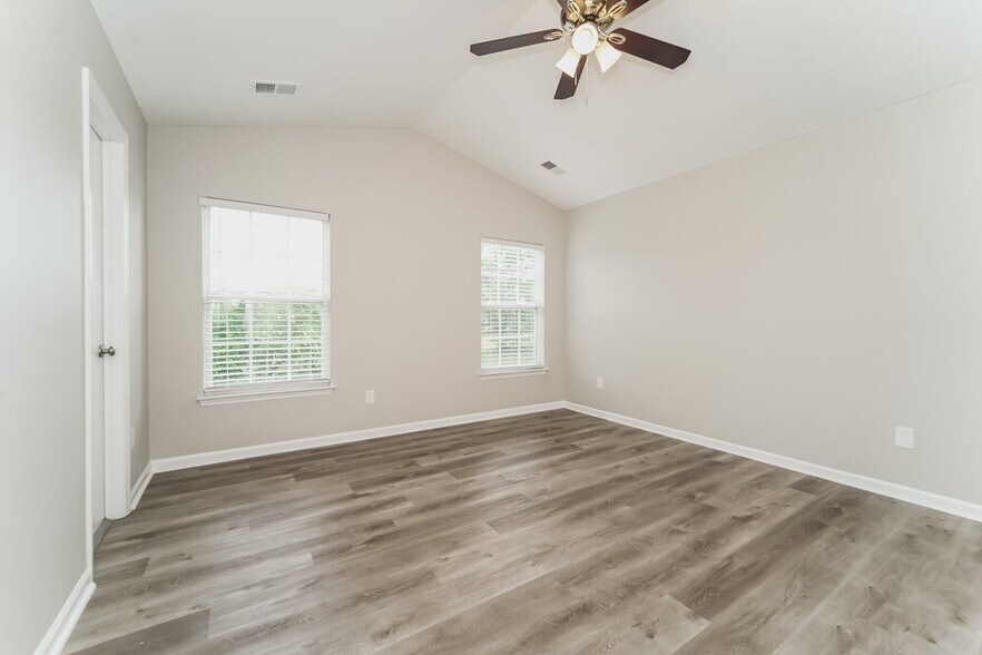 Building Photo - 10436 Katie Creek Ct