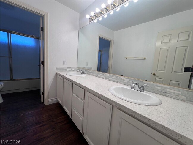 Building Photo - 7617 Spruce Run Ct