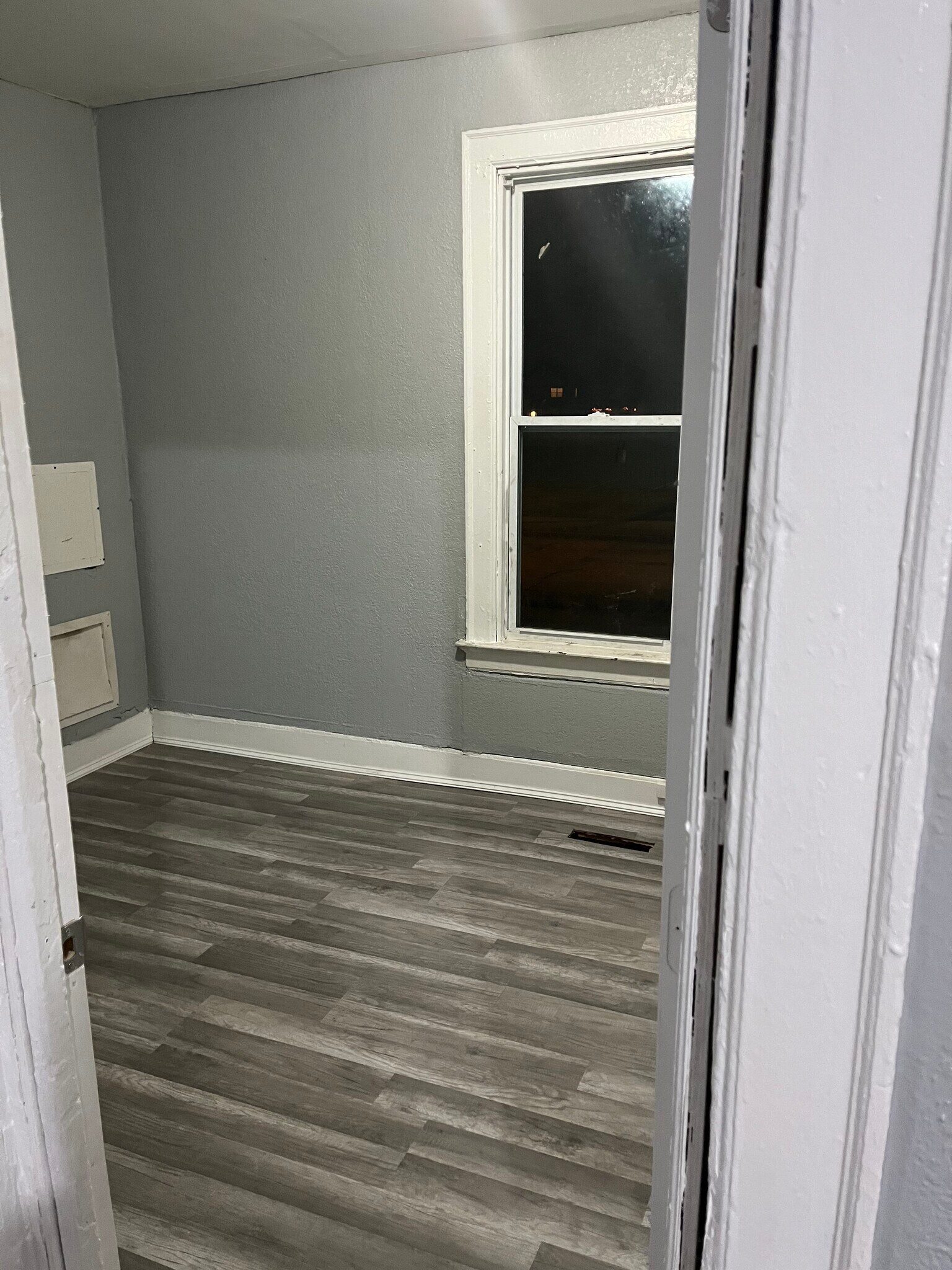 Building Photo - 1829 W Wright St