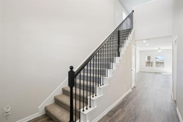 Building Photo - 4012 Sandstone Ln