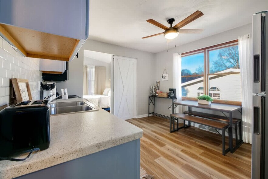 Building Photo - 4544 Erie Ave NW