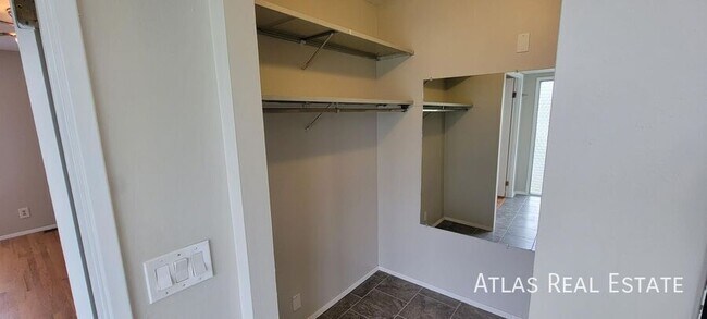 Building Photo - 8844 Horton St
