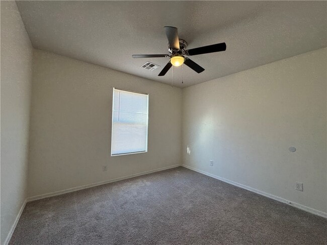 Building Photo - 1624 Paige Dr