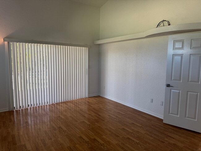 Building Photo - 317 Lanternback Island Dr