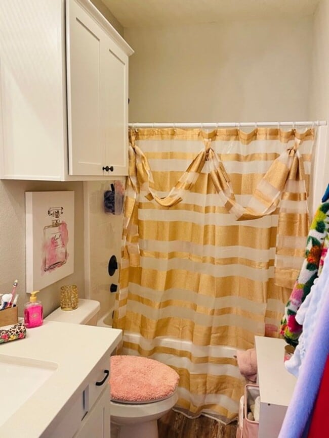 Building Photo - 7001 Canter Ct