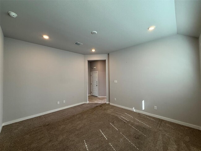 Building Photo - 18300 Emu Ln