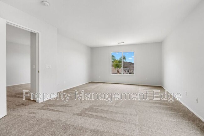 Building Photo - 32042 Freesia Ct