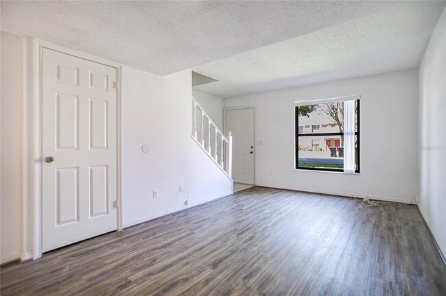 Building Photo - 2723 Gray Fox Ln