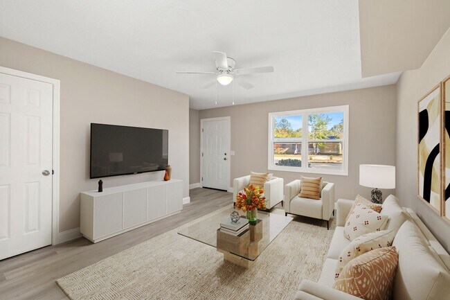 Building Photo - Affordable 2-Bedroom Apartment in Sumter, SC – Pinedale Apartments