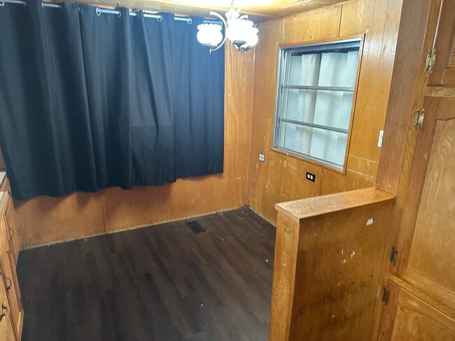 Building Photo - 254 Shoshone Ln