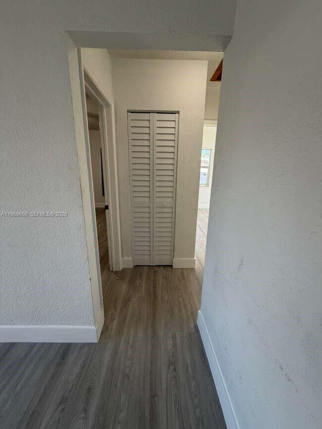 Building Photo - 9240 Nautilus Dr