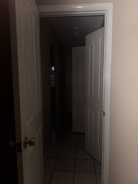 Building Photo - 2206 N 7th St