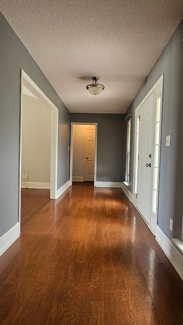 Building Photo - 4 Bedroom 2 Bath Brick Home W. Lee Co