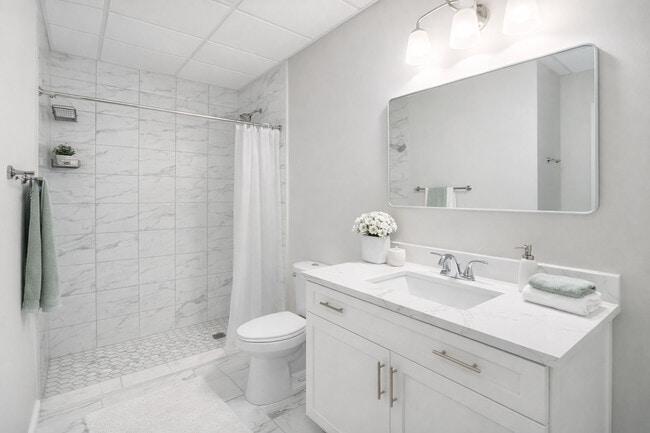 Building Photo - 271 Country Commons Rd