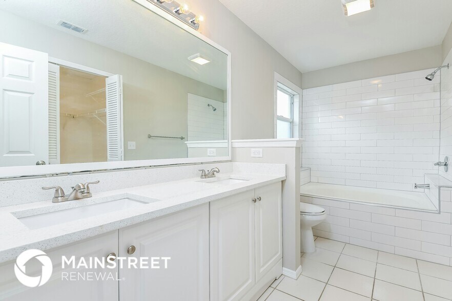 Building Photo - 2600 Chatham Cir