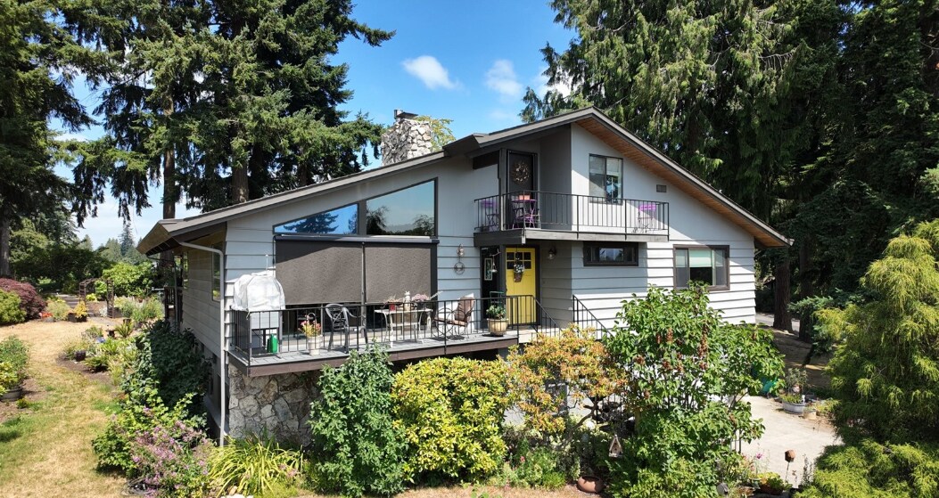 Building Photo - 16475 Fairway Dr