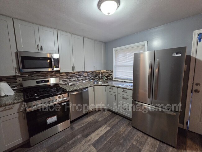 Building Photo - 1358 Highmont Dr