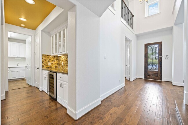 Building Photo - 4110 Clover Ridge Ln