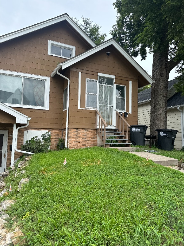 Building Photo - 623 S 33rd St