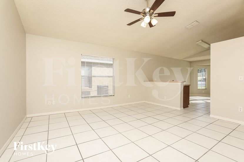 Building Photo - 7594 Groveoak Dr