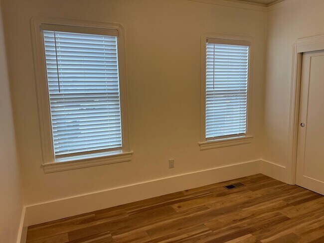 Building Photo - 708 N L St