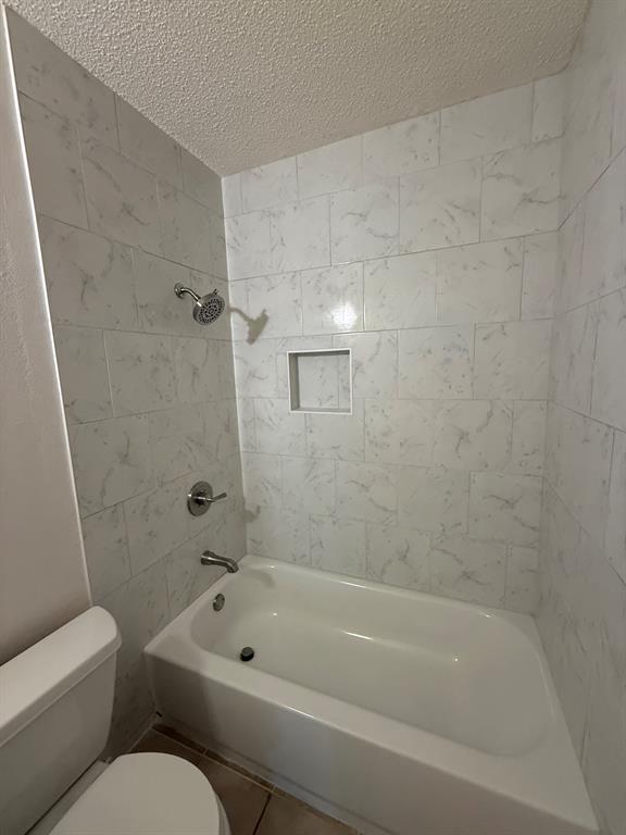 Building Photo - 3405 Willowrun Cove