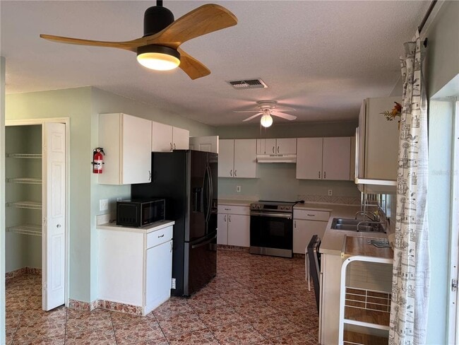 Building Photo - 1219 Kempton Chase Pkwy