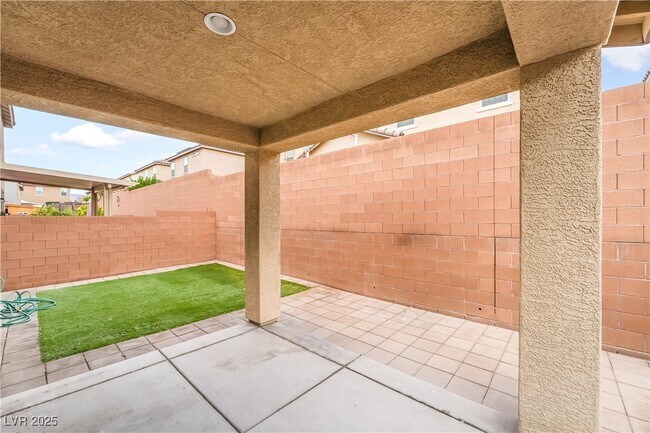 Building Photo - 8750 Cerrito Canyon Ct