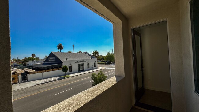 Building Photo - 123 N 1st Ave