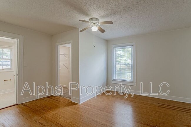 Building Photo - 407 Cedar Lane Rd
