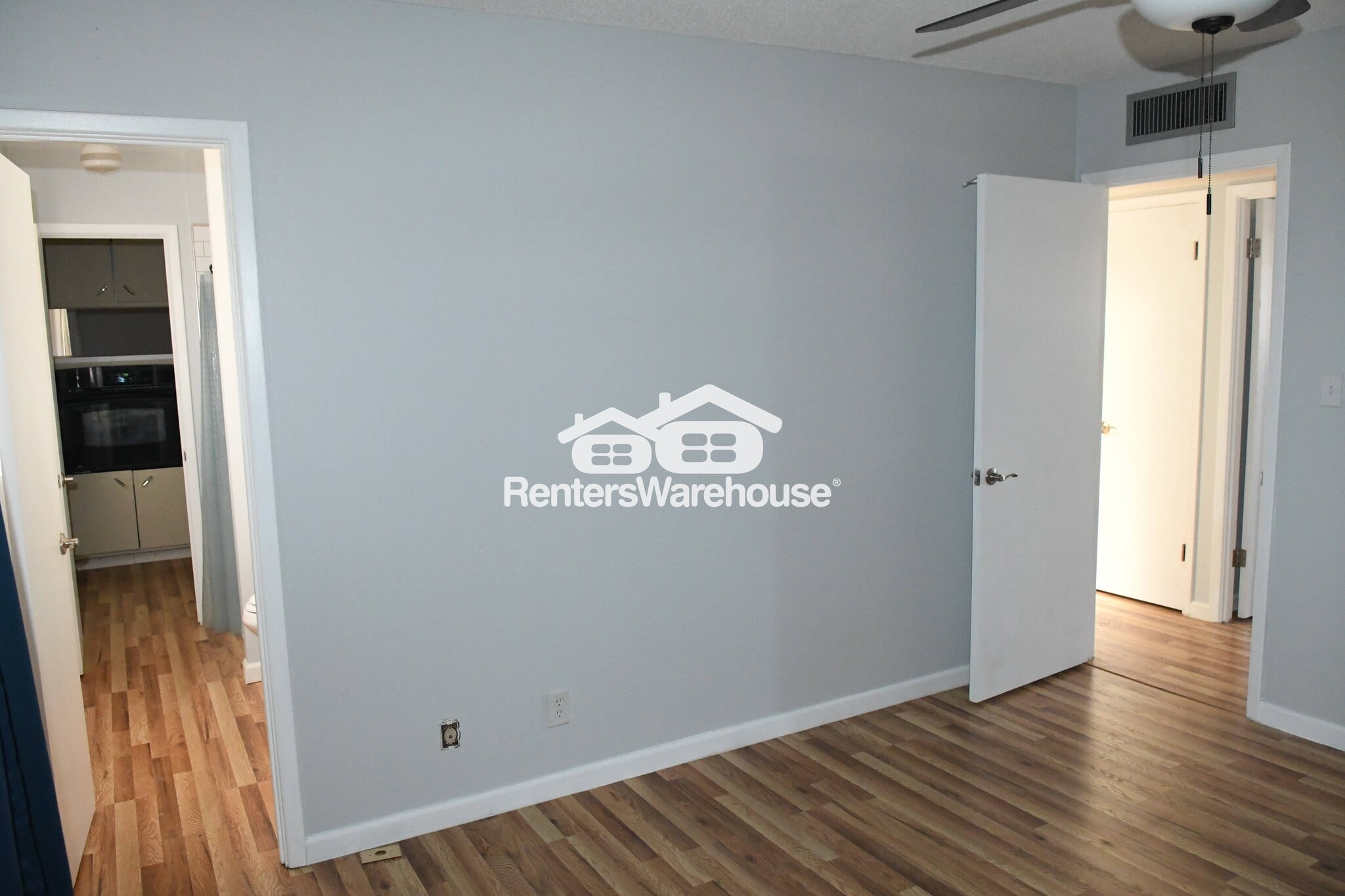 Building Photo - 8420 E Edgemont Ave