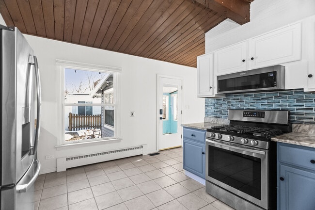 Building Photo - 537 County Line Rd